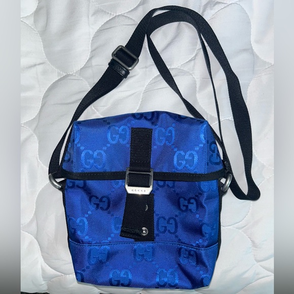 BLUE GUCCI GG ECONYL OFF THE GRID MESSENGER BAG - Picture 8 of 13